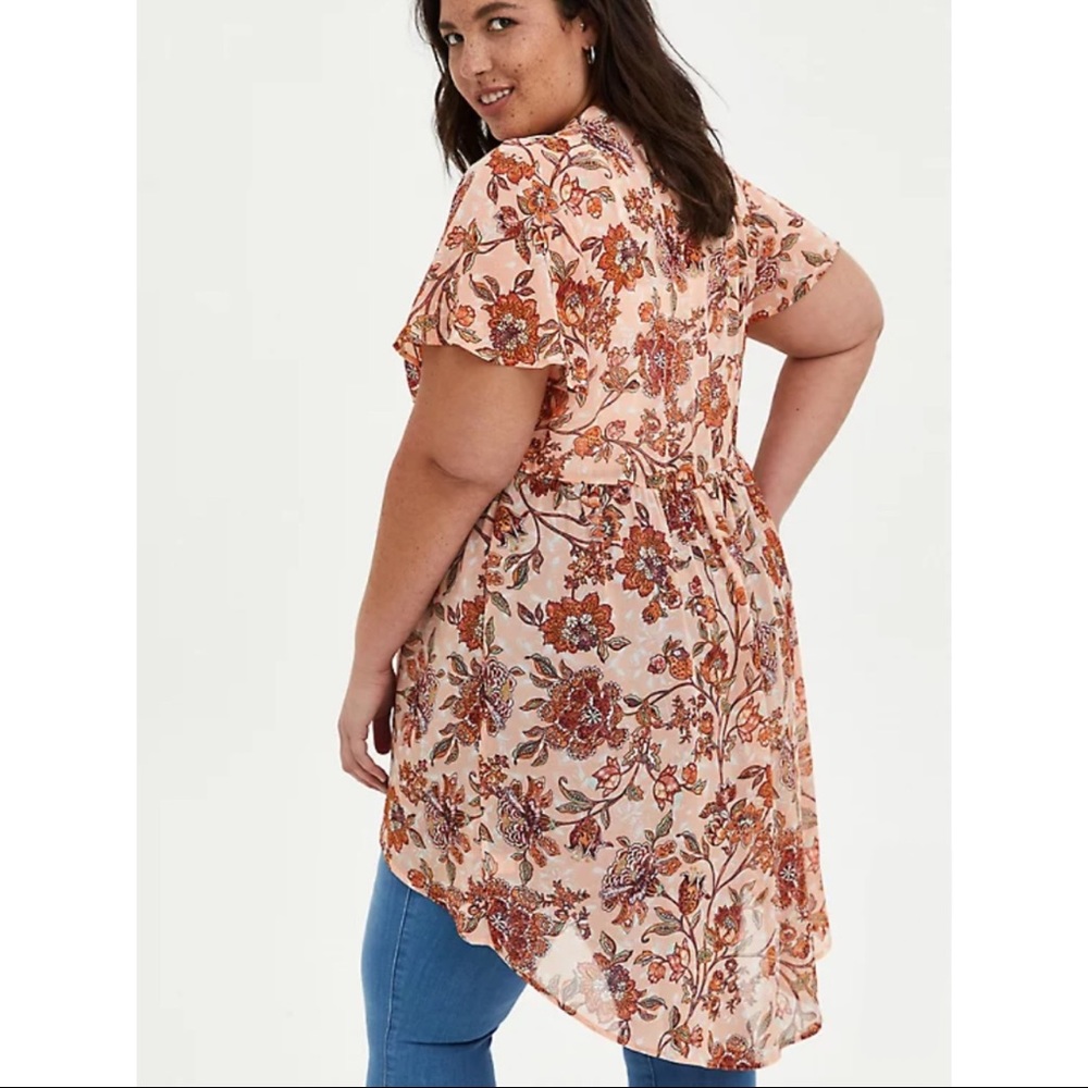 NWT TORRID Lexie Chiffon Babydoll Floral Hi Lo Top - Picture 3 of 9